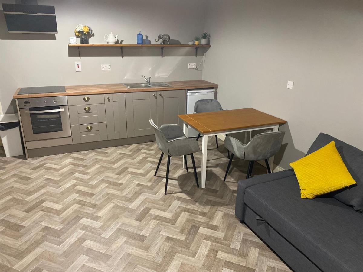 The Corner Apartment Карлоу Екстериор снимка